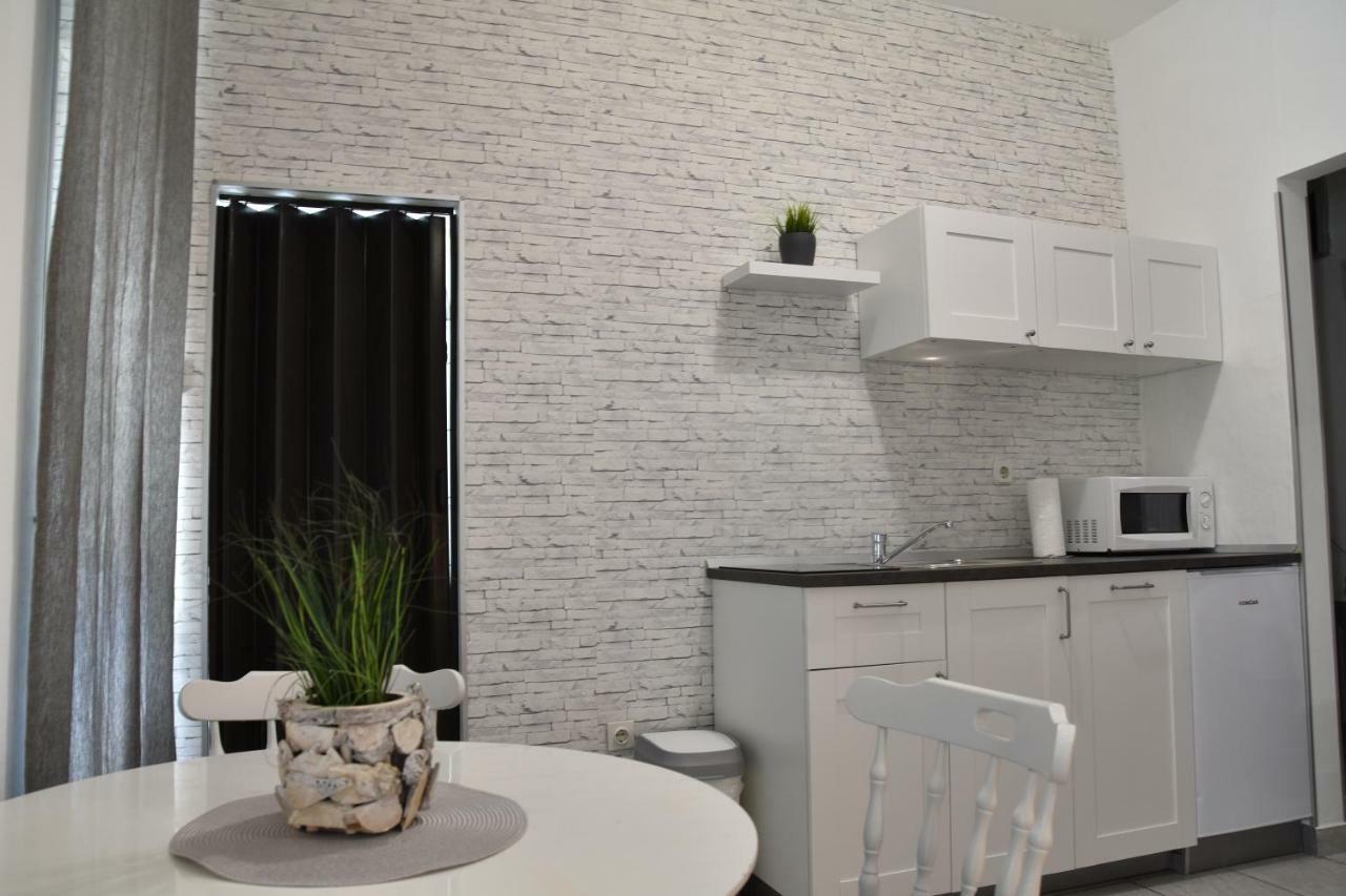 Studio Apartment Lumen Pula Exterior foto
